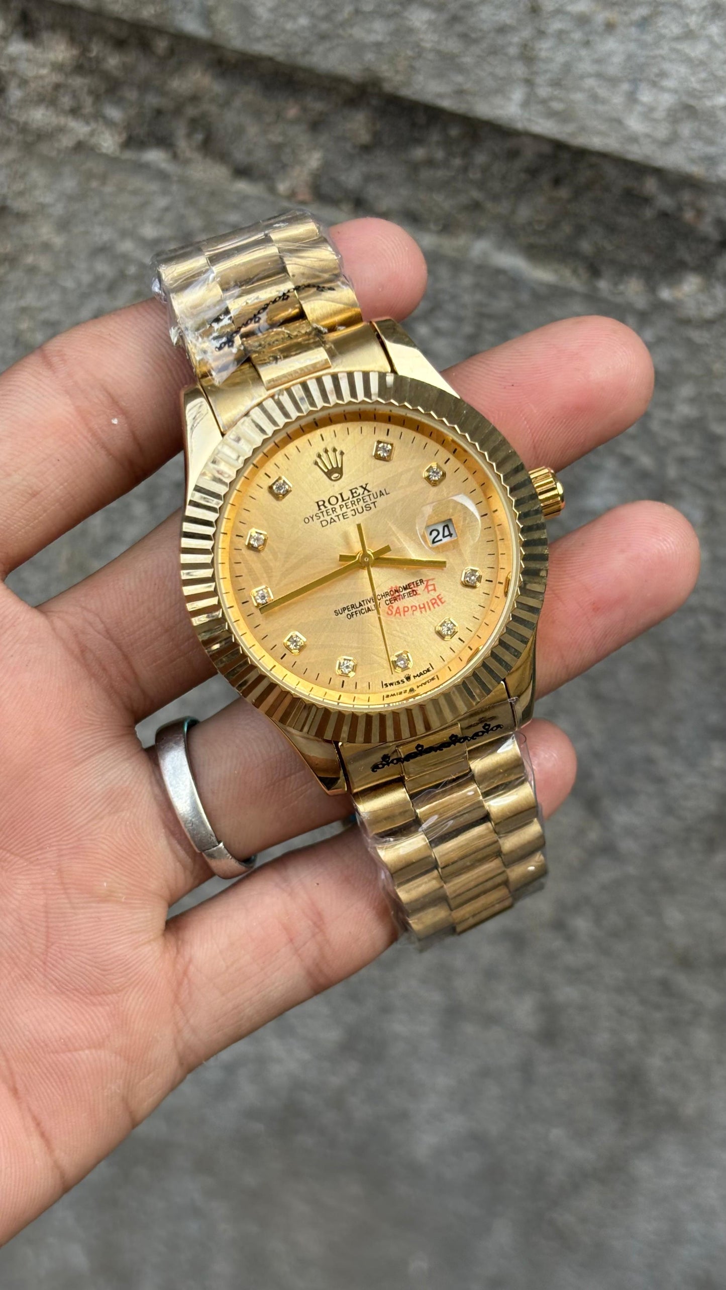 Rol-ex Datejust Gold Dial Analog Men's Watch