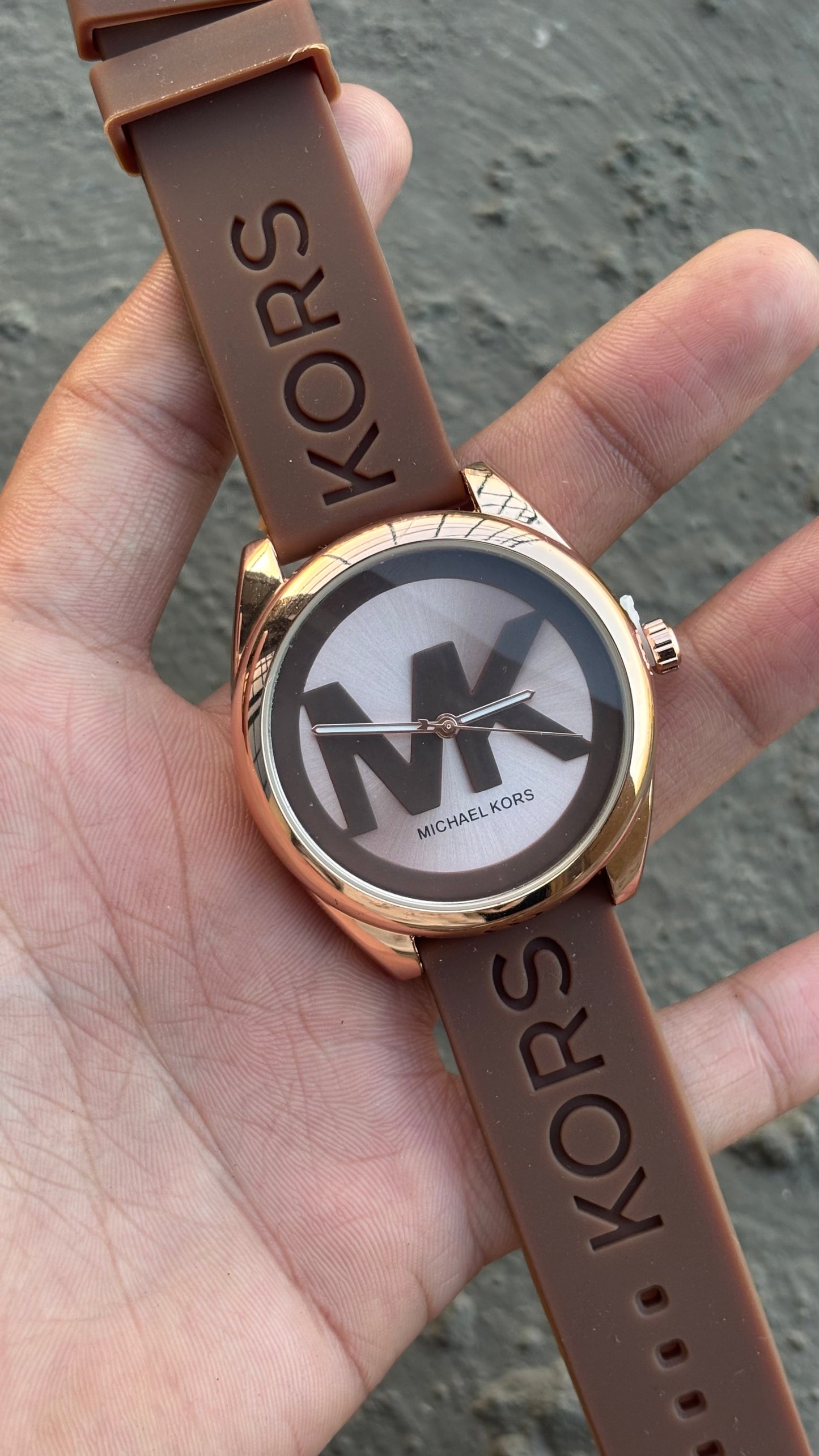 Michael kors Round Brown Watch