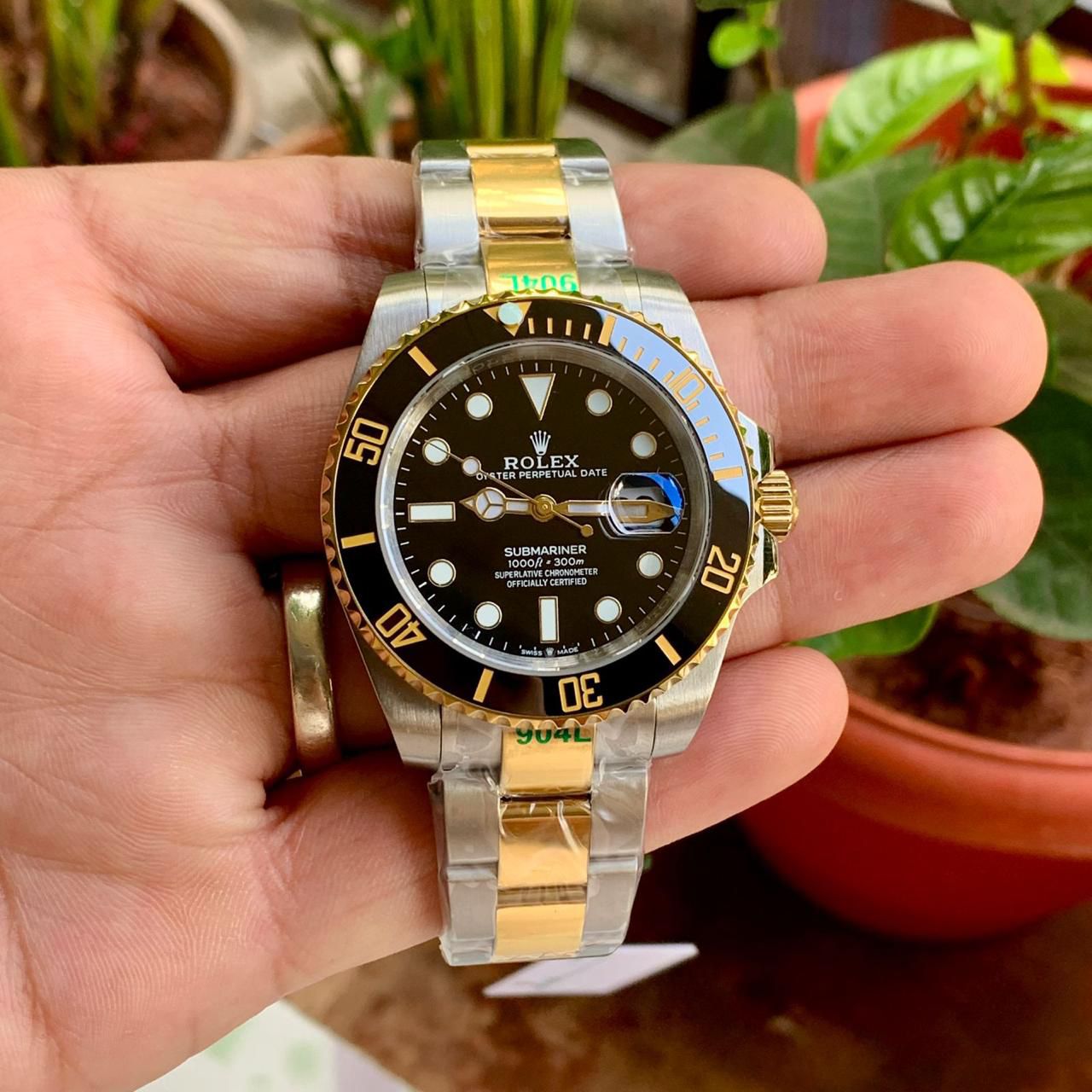 Rol-ex Submariner Analog Black Dial Men's Watch