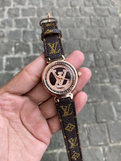 Louis vuitton Premium Leather Belt Watch For Her