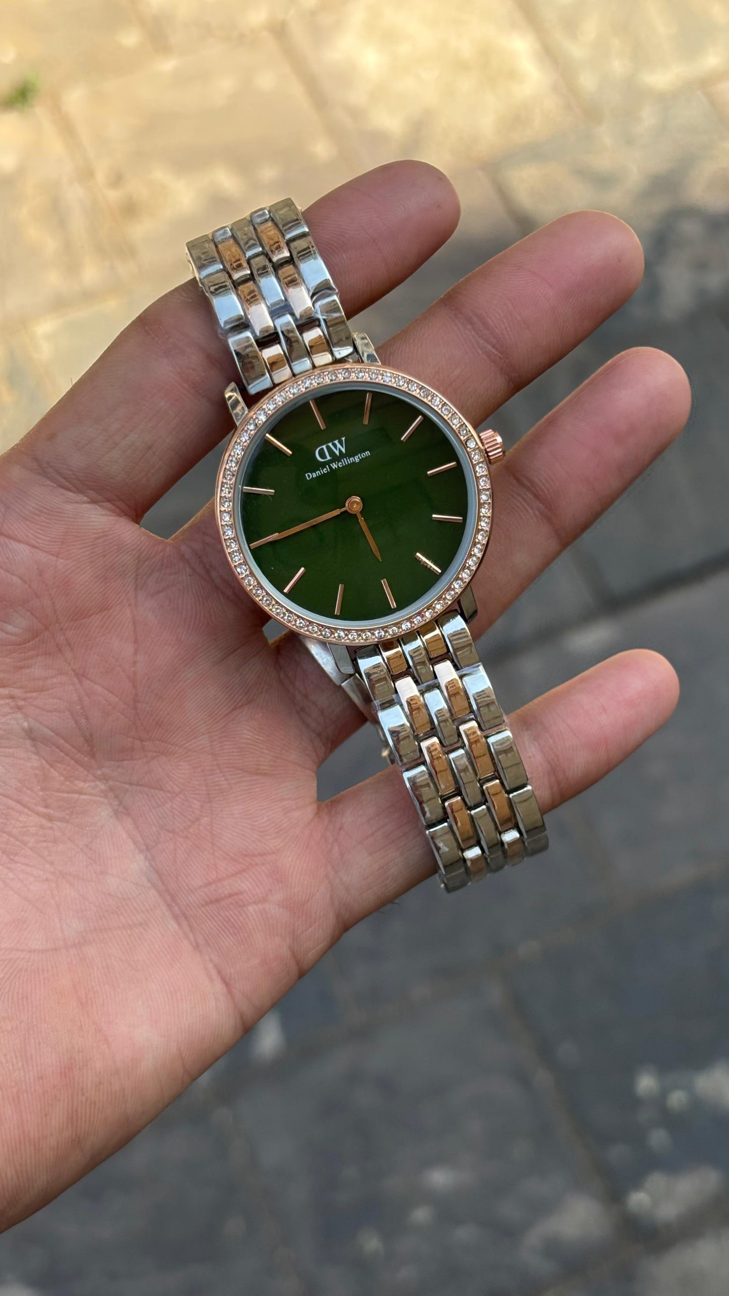 Daniel Wellington Green Dial Analog Metal Women's Watch