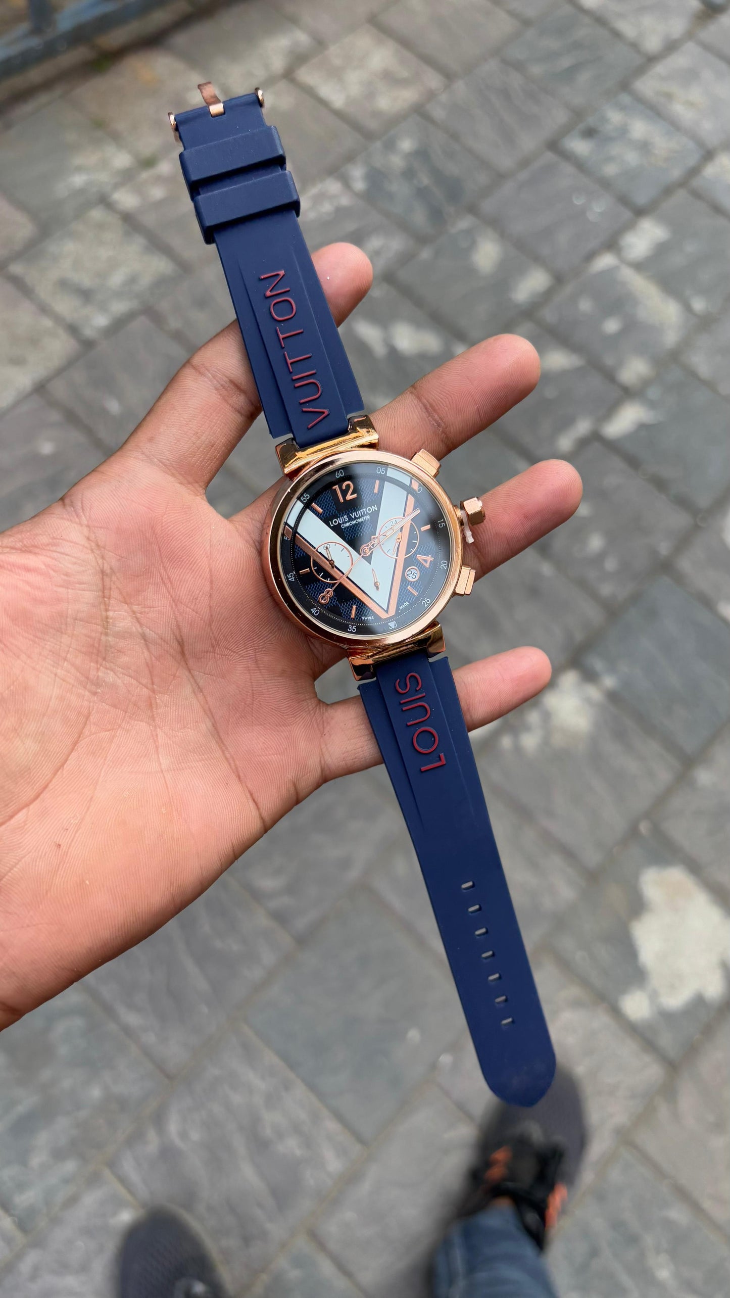 Louis Vuitton Chronograph Blue Silicone Belt Men's Watch