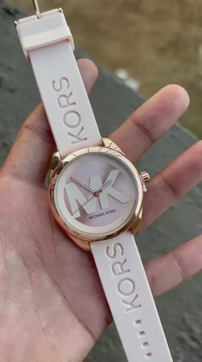 Michael kors Round LIght Pink Watch